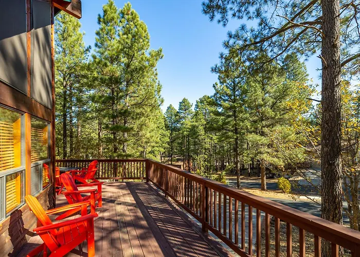 Hébergement de vacances In The Pines Game Wraparound Deck